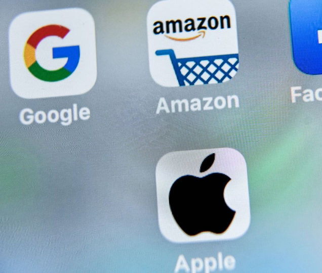 Right-wing extremist calls for violence Amazon, Apple and Google turn Parler off the juice Right-wing extremist calls for violence Amazon, Apple and Google turn Parler off the juice