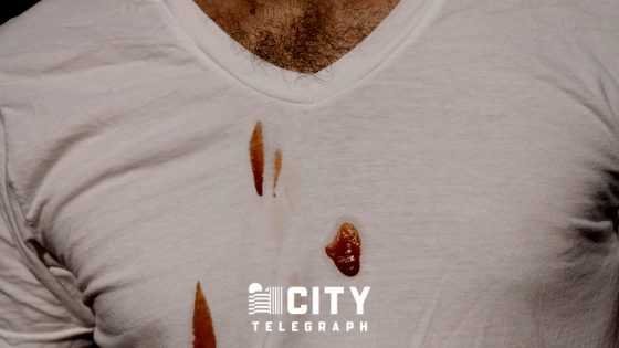 How to remove a stain from my white t-shirt_ How to remove a stain from my white t-shirt?