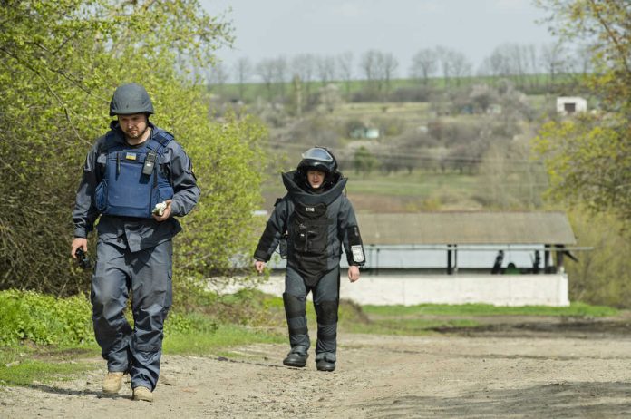 British Bomb Disposal Teams